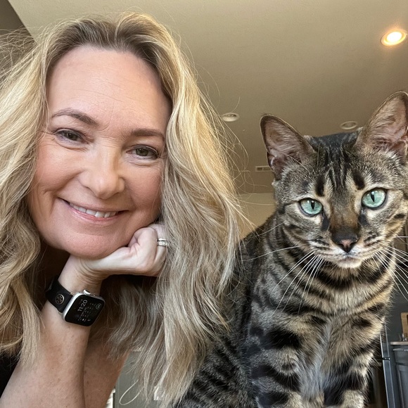 Meet your Posher, Amy - Picture 3 of 5